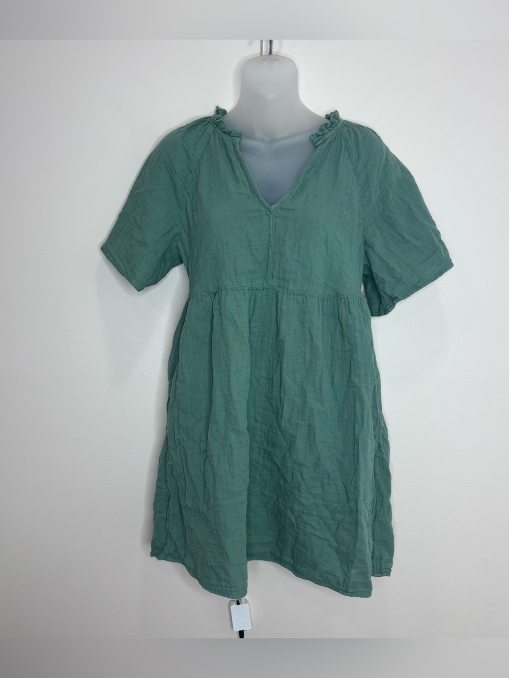 Old Navy 100% Cotton Sage Green Small Petite VNeck Babydoll Dress Pockets boho